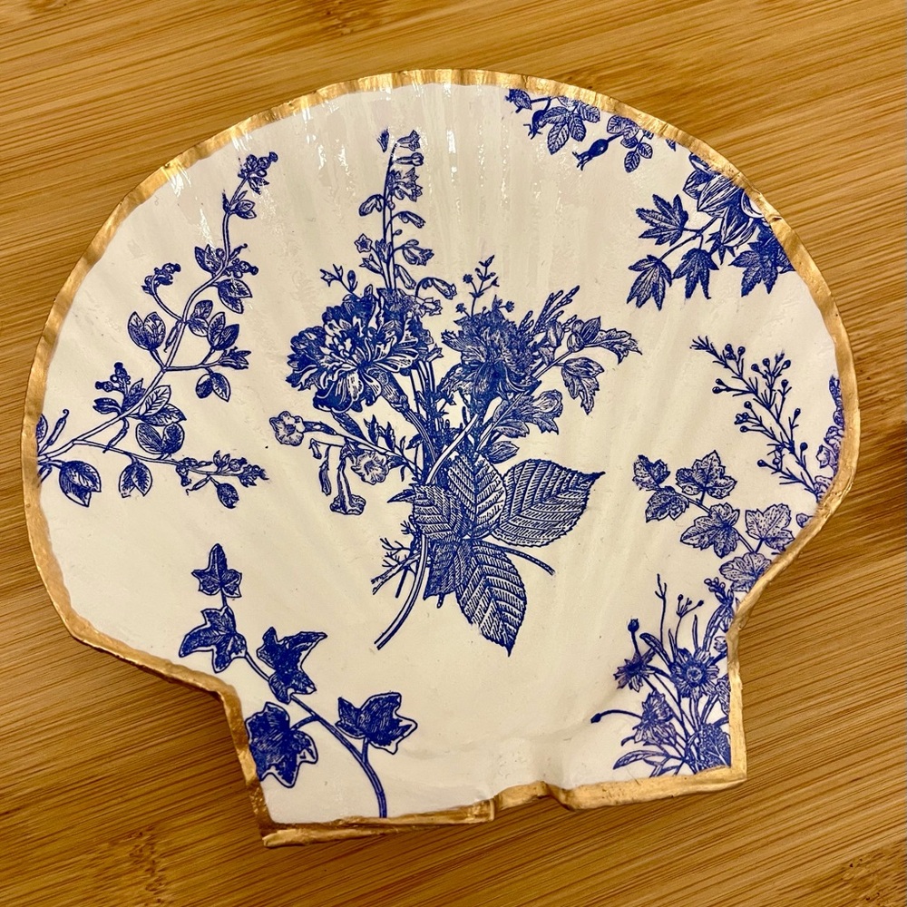 Hand Painted Real Scallop Shell Trinket Dish